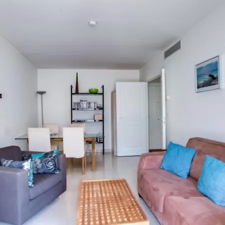 Guestready - A Lovely Getaway In Fabron דירה *